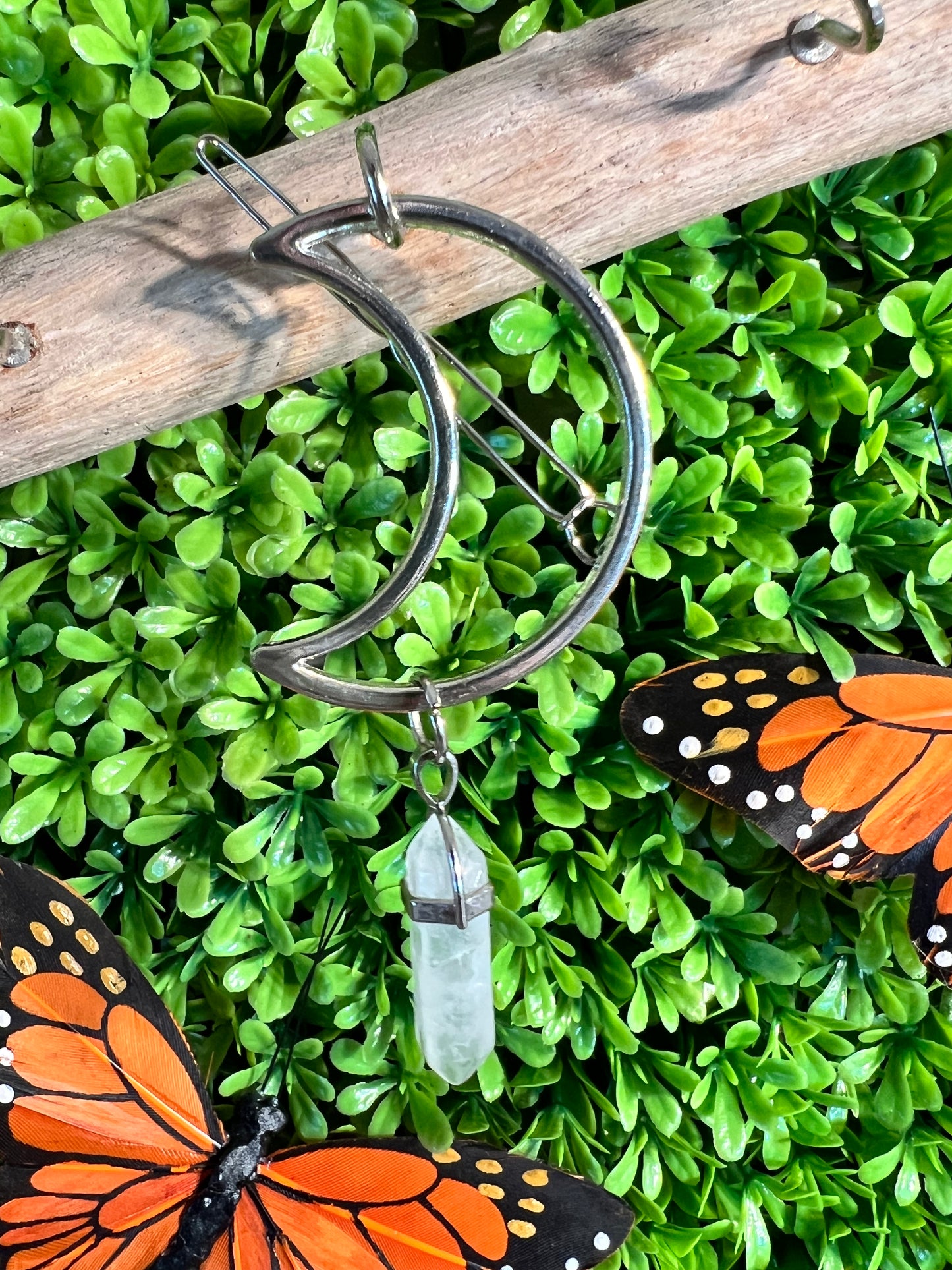 Clear Quartz Side Moon Clip